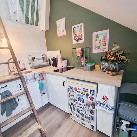 With Air Conditioning Apartamento Versalles